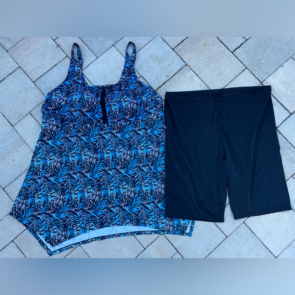 Swimsuits For All Swim 365 Tropical Print Tank with Black Shorts